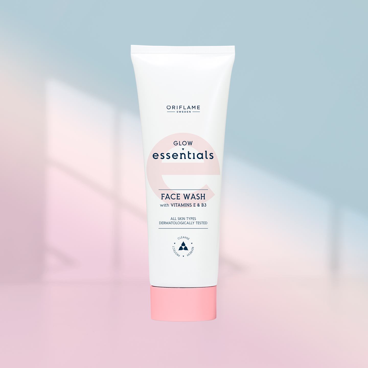 Glow Essentials Face Wash with Vitamins E B3 43908 Cleansers